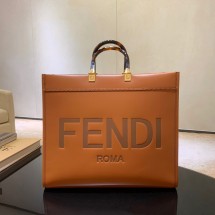FENDI TOTE 4